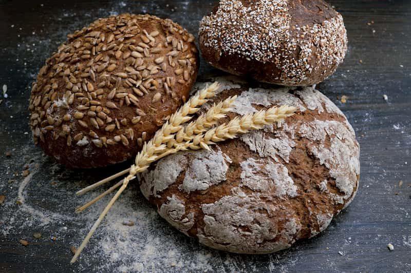 Three loaves of healthy whole grain bread containing vegan zinc, e-Surgery