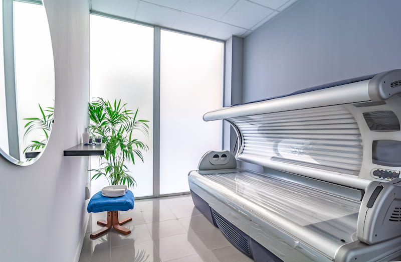 Lymecycline and Sunbed treatment