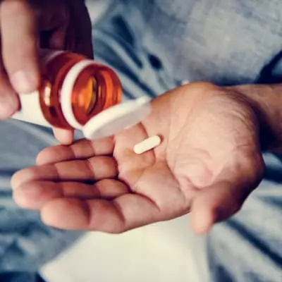 man taking ed medication asking himself  can i take tadalafil daily | e-surgery